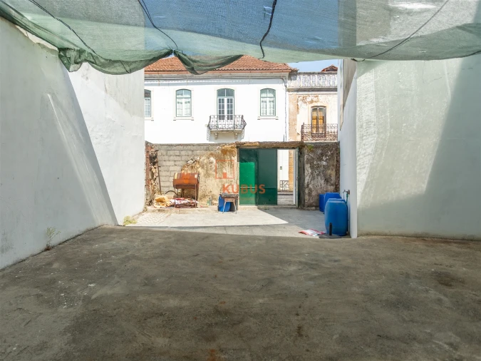 Prédio para Venda em Minde Foto 4