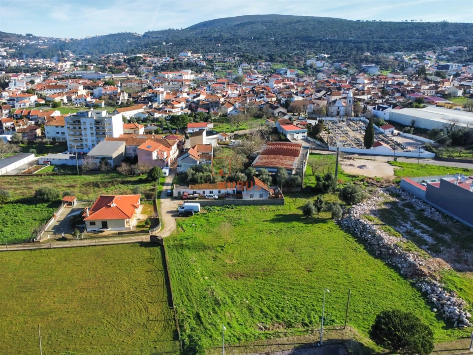 Prédio para Venda em Minde Foto 25