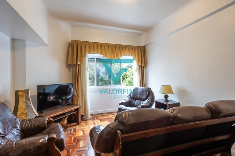 Apartamento T3 para Venda em Santo Antonio dos Olivais Foto 5