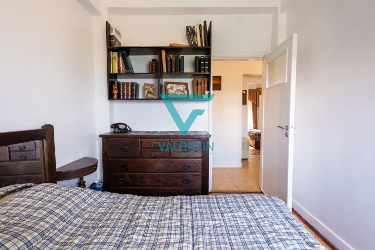 Apartamento T3 para Venda em Santo Antonio dos Olivais Foto 8