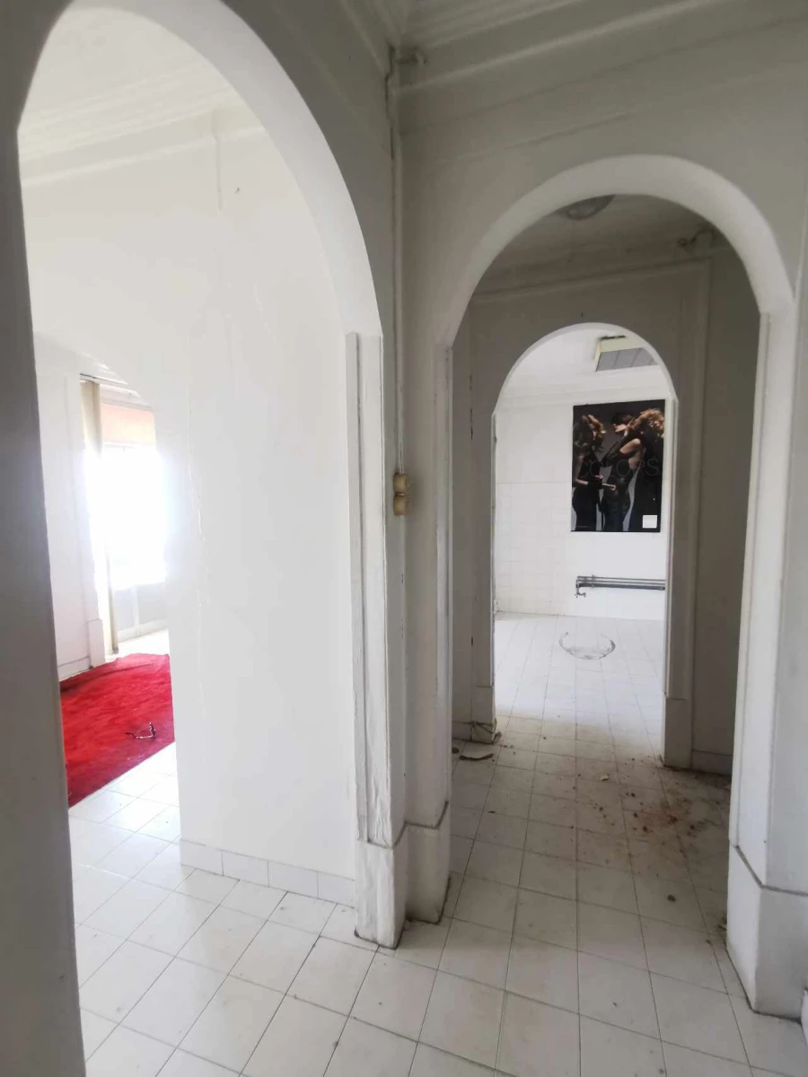 Prédio para Venda em São João Baptista e Santa Maria dos Olivais Foto 12