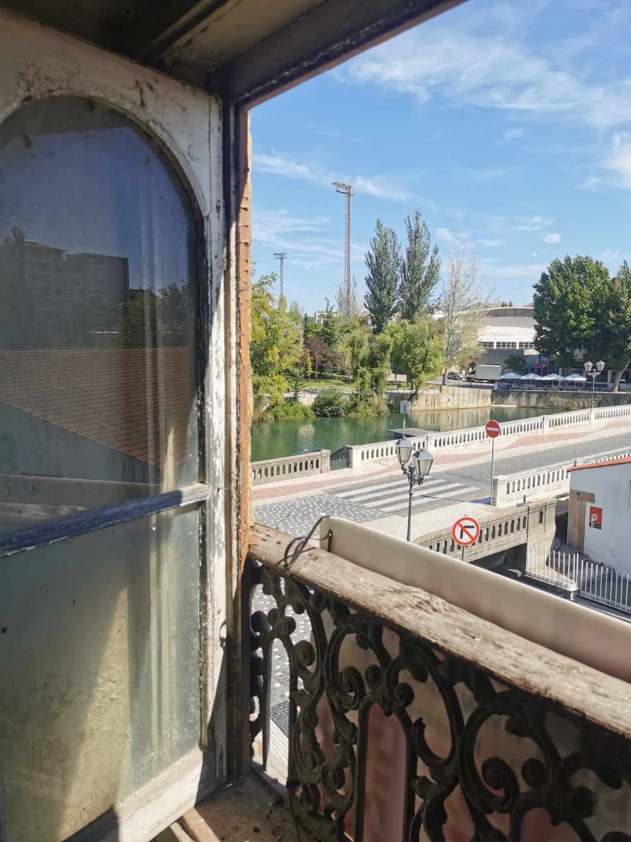 Prédio para Venda em São João Baptista e Santa Maria dos Olivais Foto 7