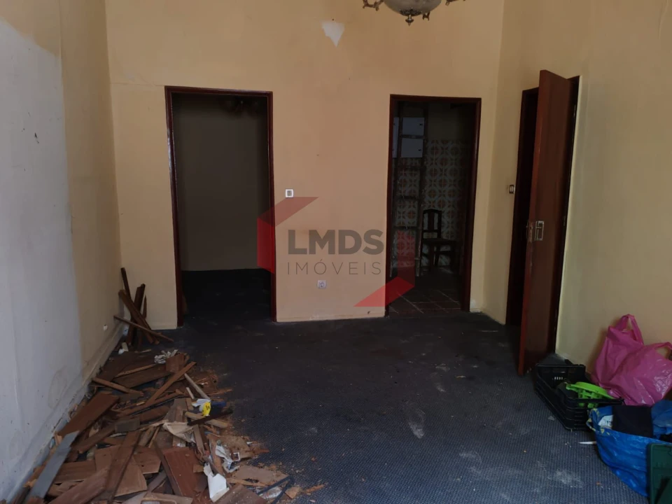 Moradia T5 para Venda em Santa Marinha e São Pedro da Afurada Foto 6