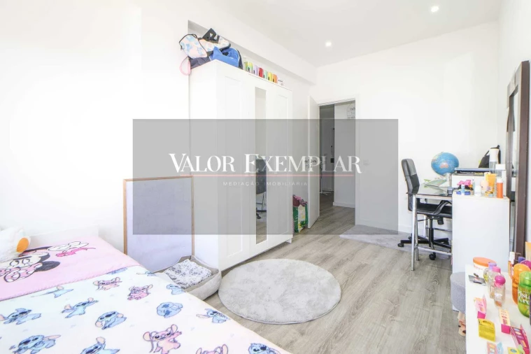 Apartamento T3 para Venda em Amora Foto 17