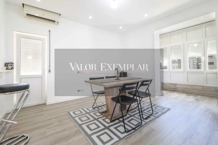 Apartamento T3 para Venda em Amora Foto 5