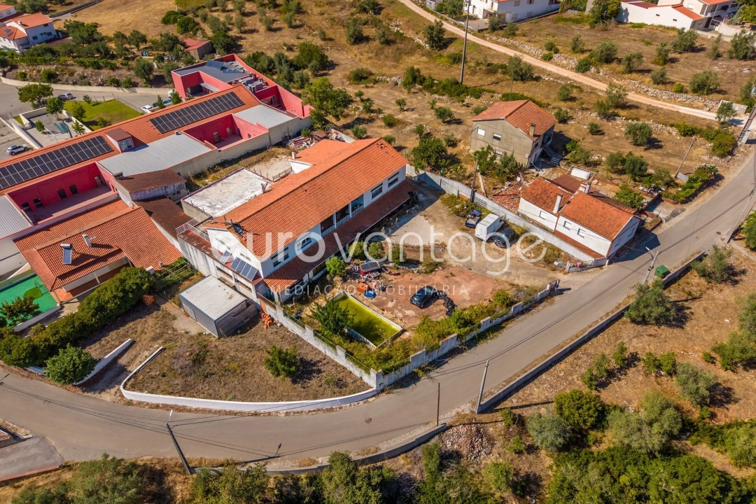Moradia T8 para Venda em Arrabal Foto 20