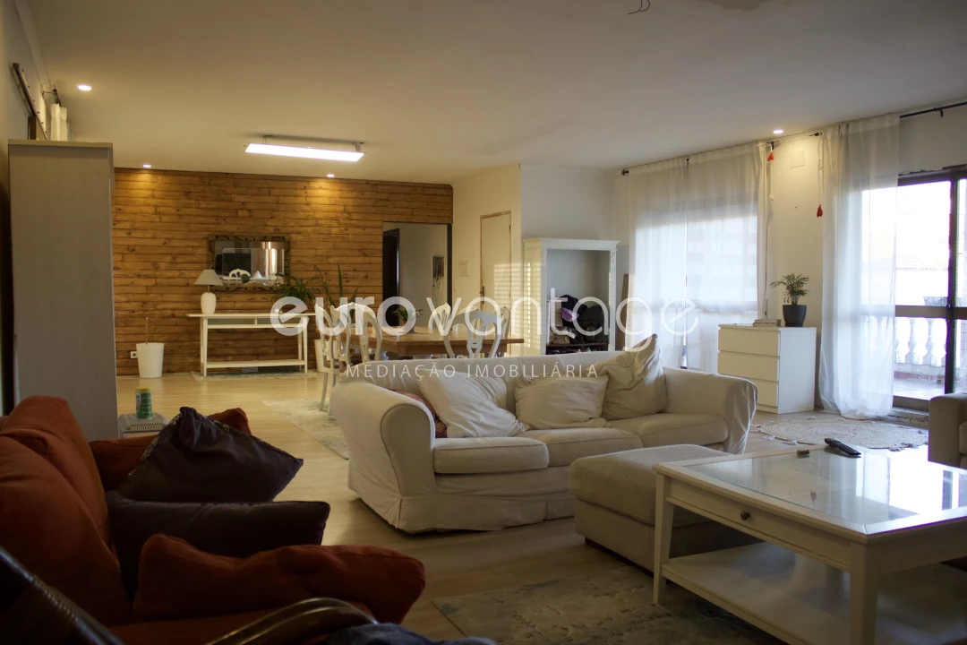 Moradia T6 para Venda em Arrabal Foto 20