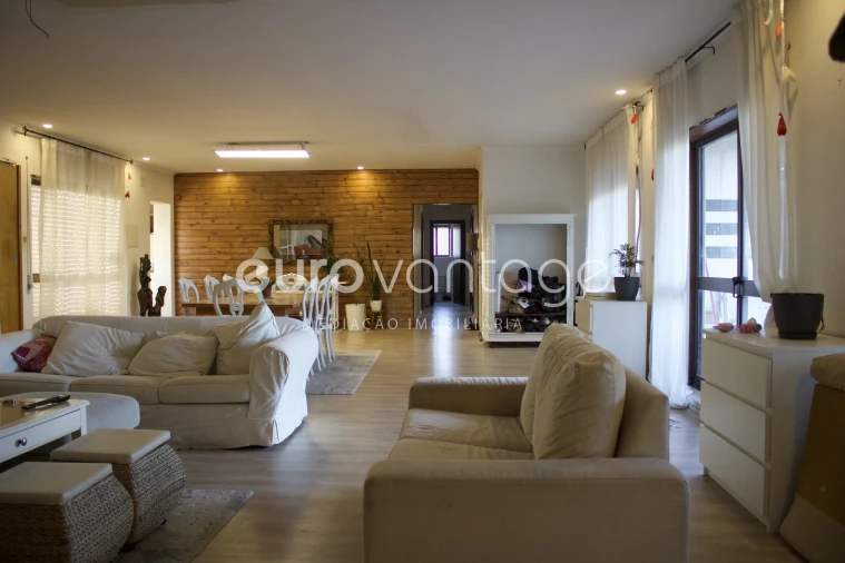 Moradia T6 para Venda em Arrabal Foto 19