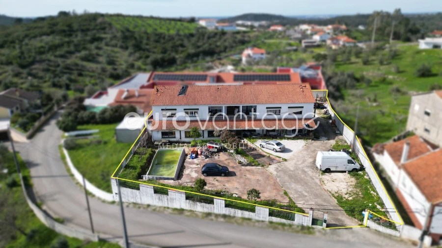 Moradia T6 para Venda em Arrabal Foto 2