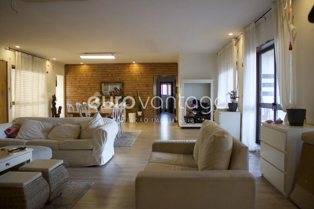 Moradia T6 para Venda em Arrabal Foto 19