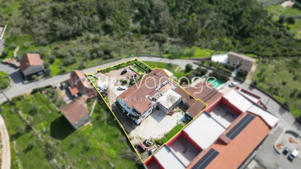 Moradia T6 para Venda em Arrabal Foto 1