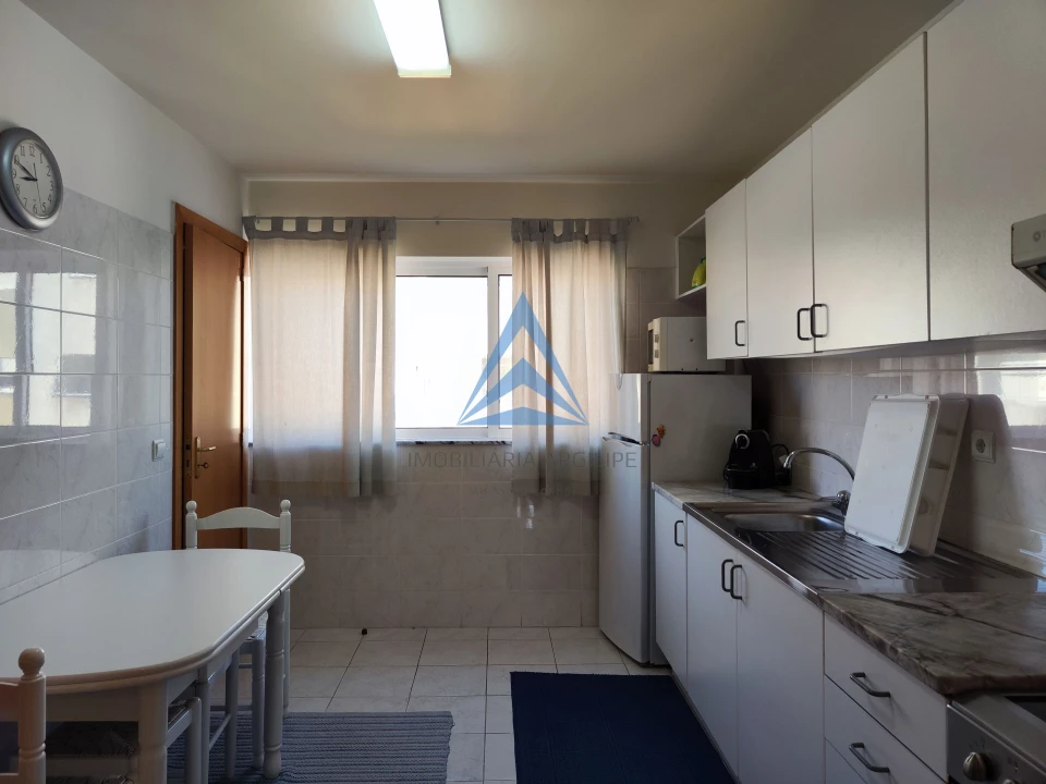 Apartamento T2 para Venda em Alhadas Foto 2