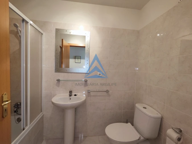 Apartamento T2 para Venda em Alhadas Foto 13