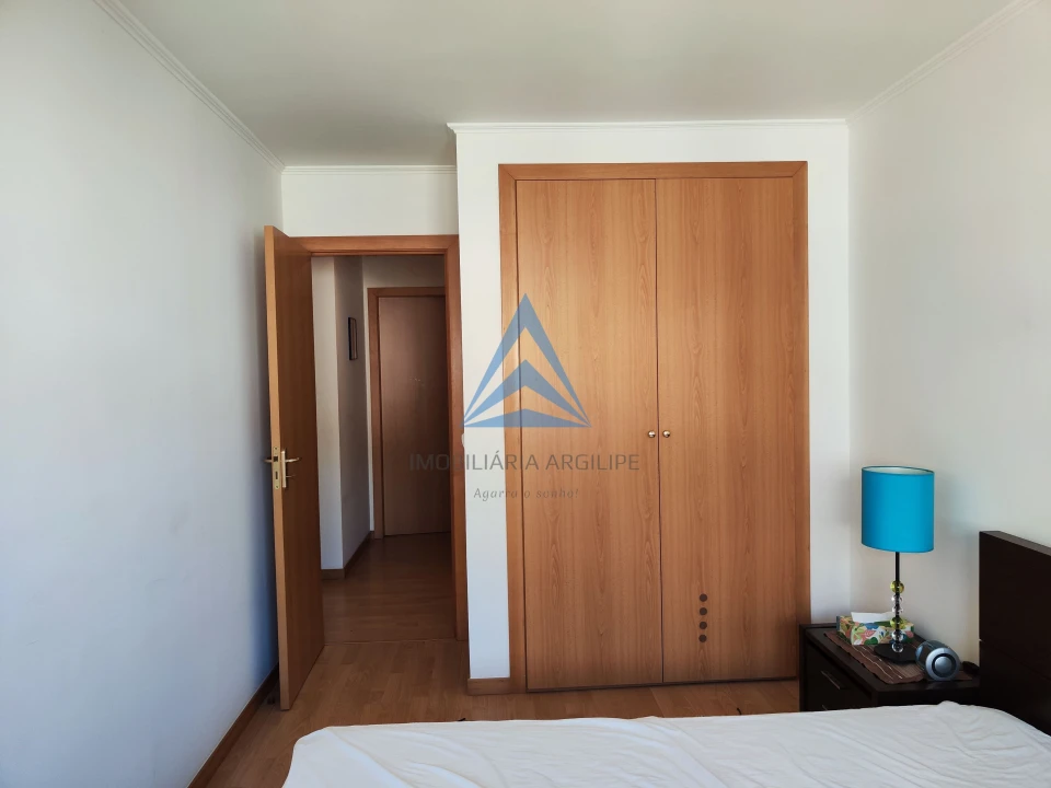 Apartamento T2 para Venda em Alhadas Foto 11