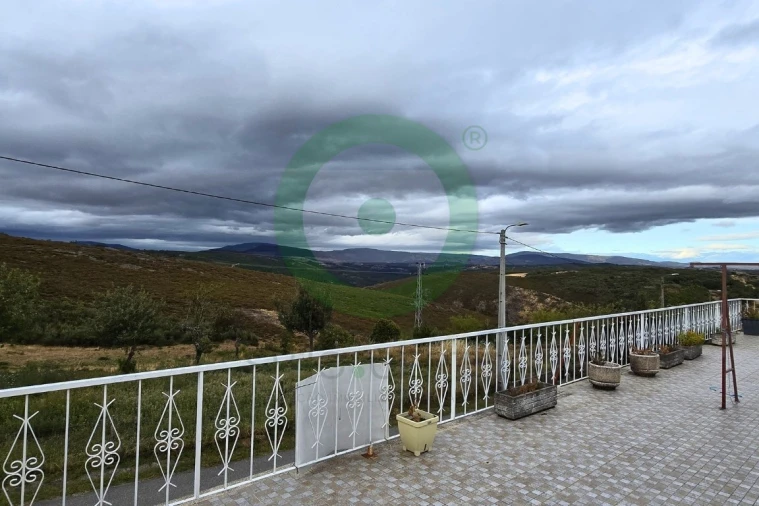 Moradia T3 para Venda em Moimenta e Montouto Foto 12