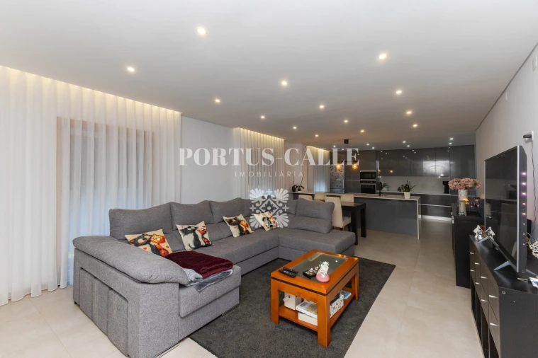 Moradia T3 para Venda em Paredes Foto 3