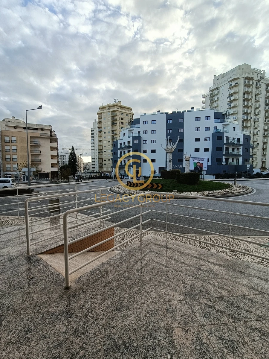 Negócio para Venda em Armação de Pera Foto 2