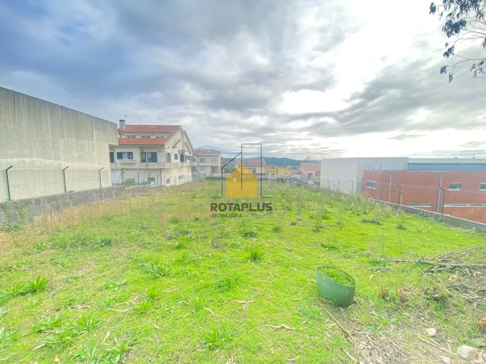 Terreno para Venda em Guilhabreu Foto 2