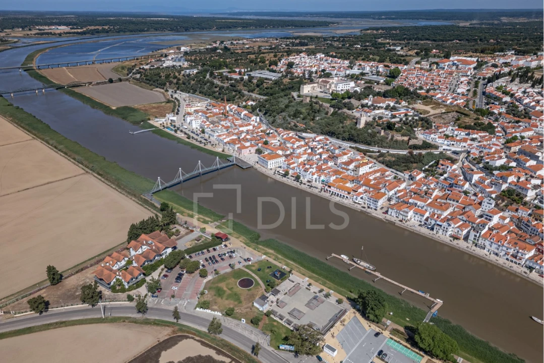 Terreno para Venda em Santa Maria do Castelo e Santiago e Santa Susana Foto 5