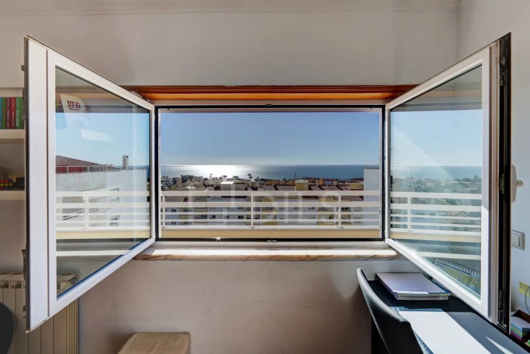 Apartamento T5 para Venda em Carcavelos e Parede Foto 36
