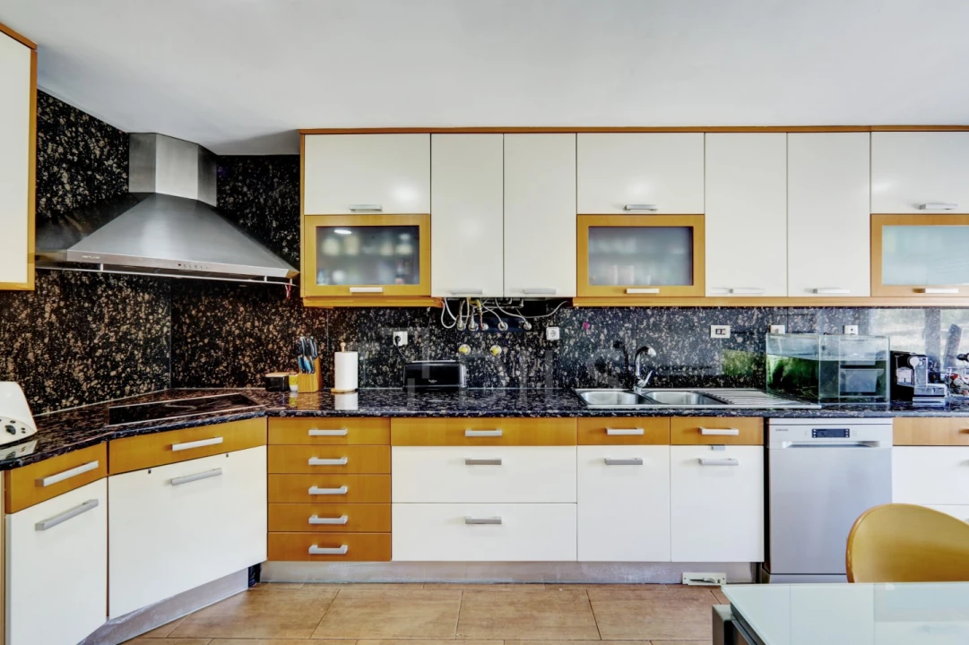 Apartamento T5 para Venda em Carcavelos e Parede Foto 5
