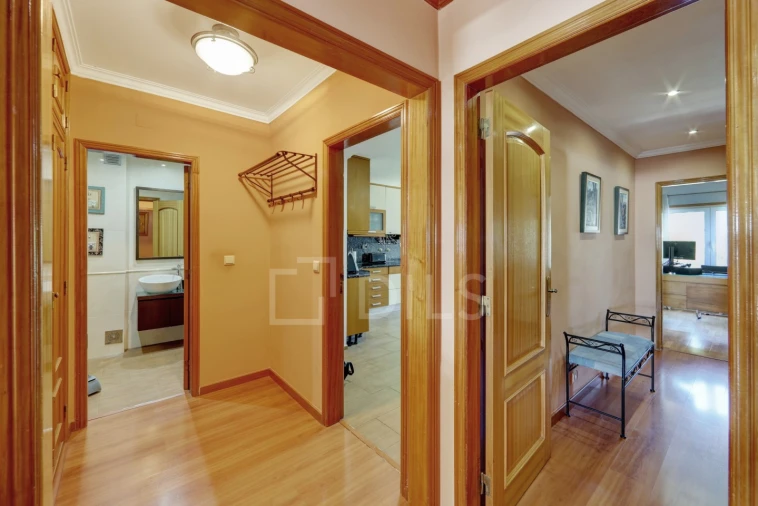 Apartamento T5 para Venda em Carcavelos e Parede Foto 21