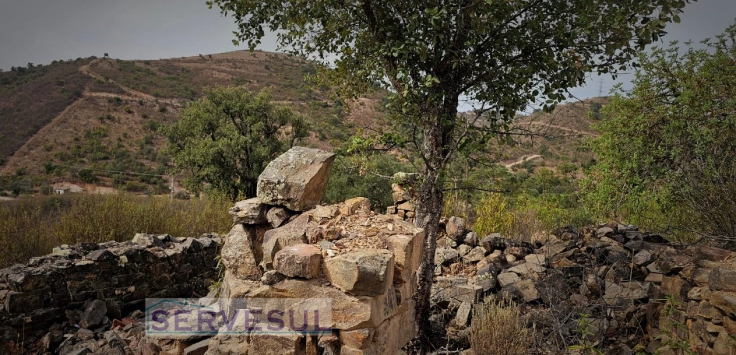 Moradia para Venda em São Bartolomeu de Messines Foto 2