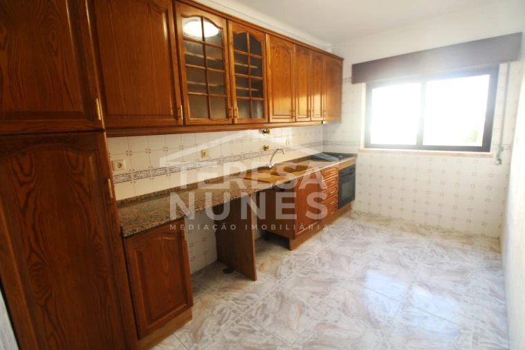 Apartamento T1 para Venda em Quinta do Conde Foto 2