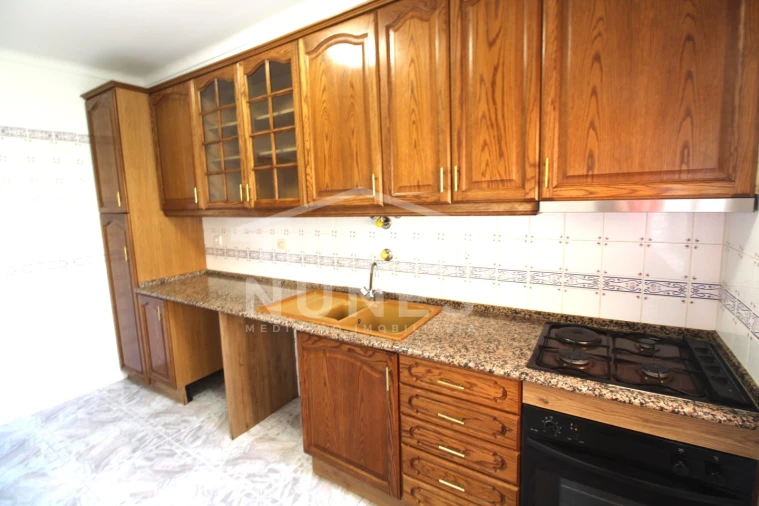 Apartamento T1 para Venda em Quinta do Conde Foto 9