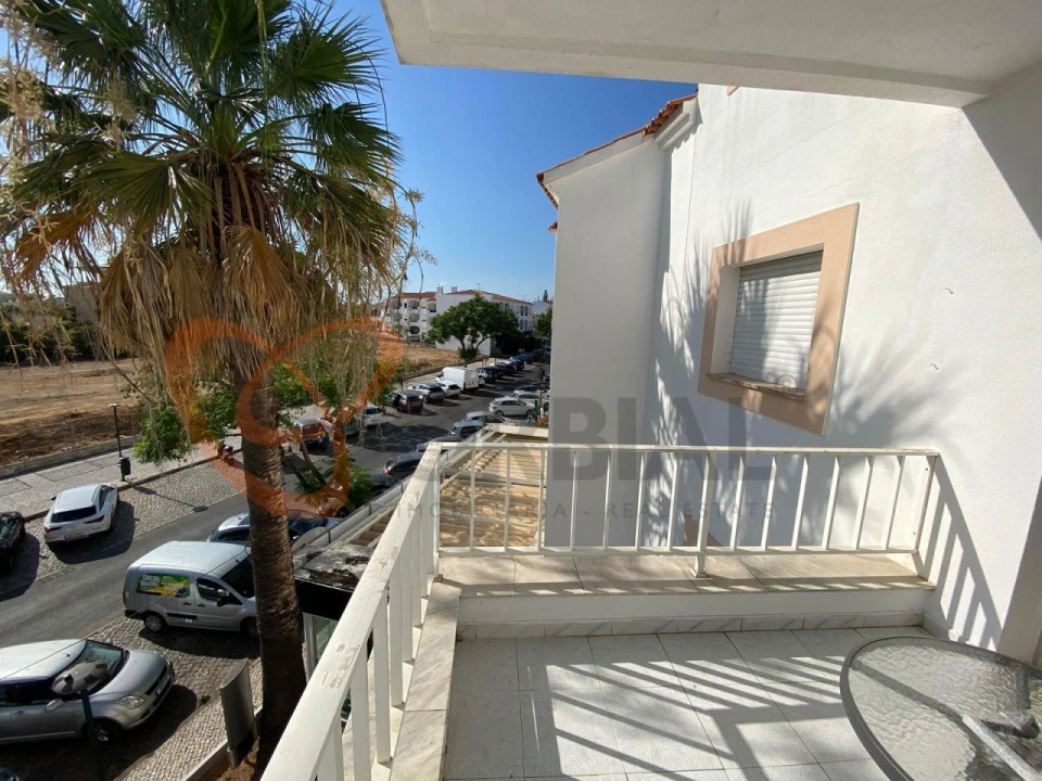 Apartamento T1 para Venda em Albufeira e Olhos de Água Foto 1
