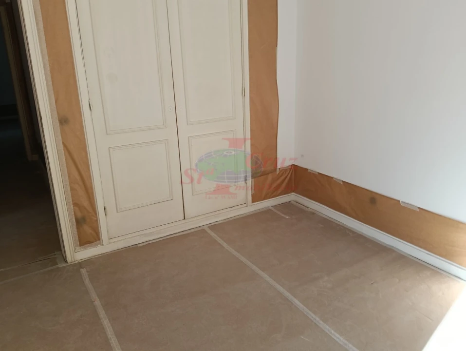 Apartamento T4 para Venda em Santo Antonio dos Olivais Foto 16