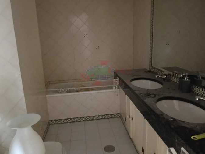 Apartamento T4 para Venda em Santo Antonio dos Olivais Foto 10