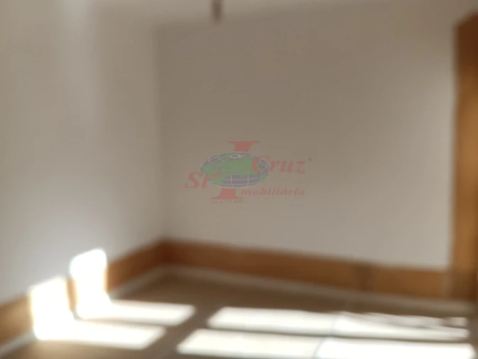 Apartamento T4 para Venda em Santo Antonio dos Olivais Foto 15