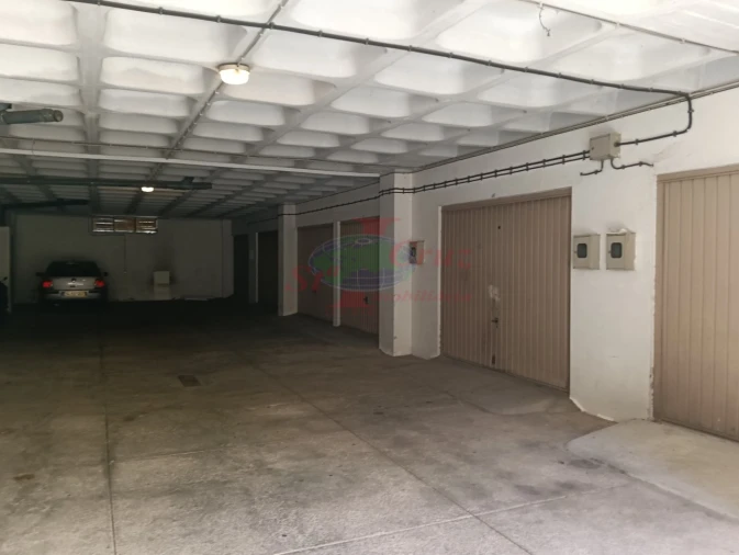 Apartamento T4 para Venda em Santo Antonio dos Olivais Foto 21