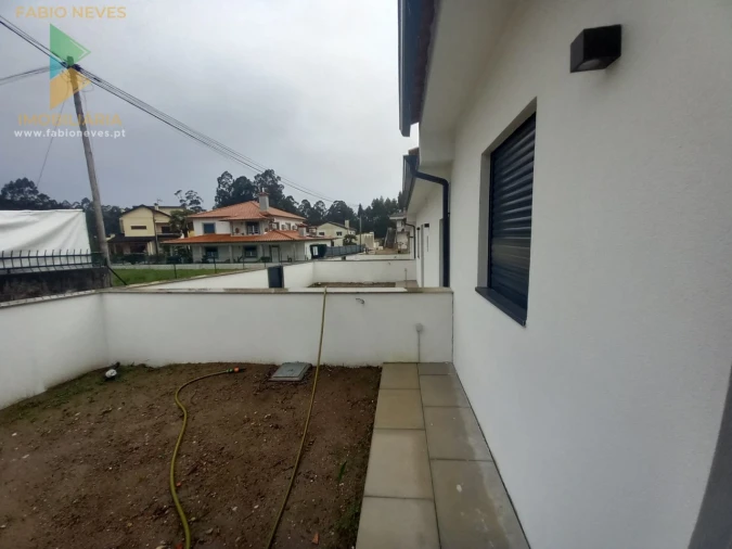 Moradia T3 para Venda em Fontão Foto 7