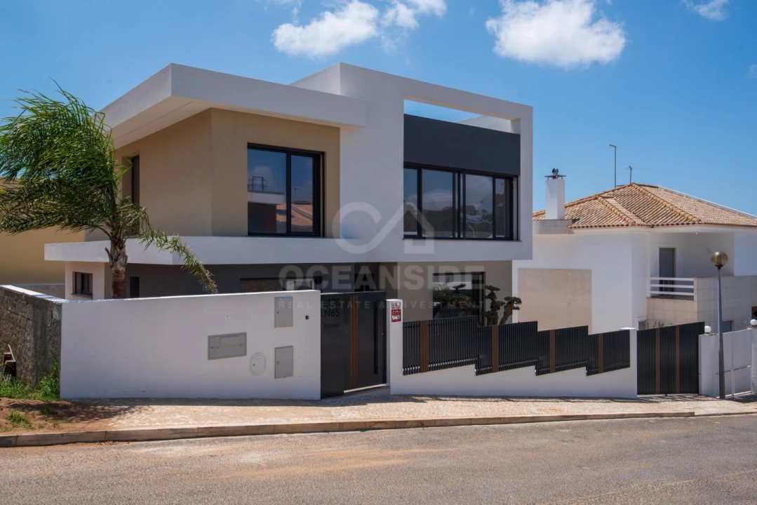 Moradia T4 para Venda em Carcavelos e Parede Foto 2
