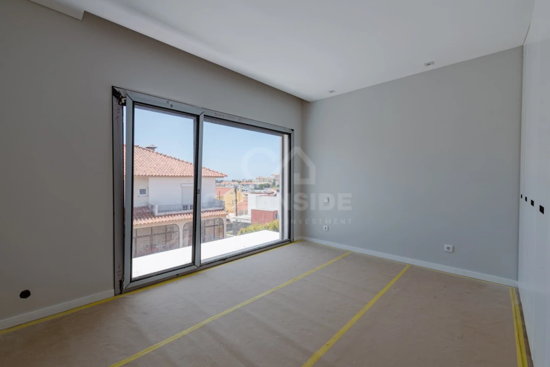 Moradia T4 para Venda em Carcavelos e Parede Foto 19
