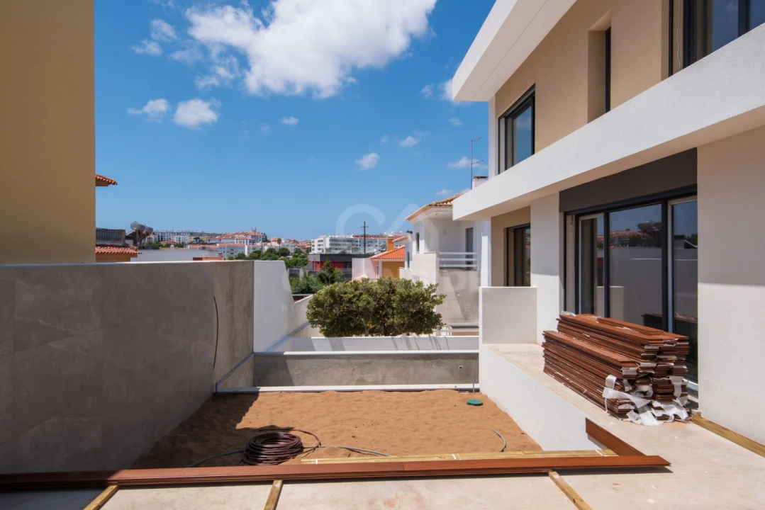 Moradia T4 para Venda em Carcavelos e Parede Foto 36
