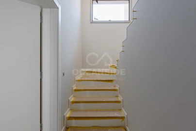 Moradia T4 para Venda em Carcavelos e Parede