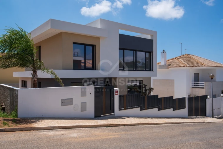Moradia T4 para Venda em Carcavelos e Parede Foto 2