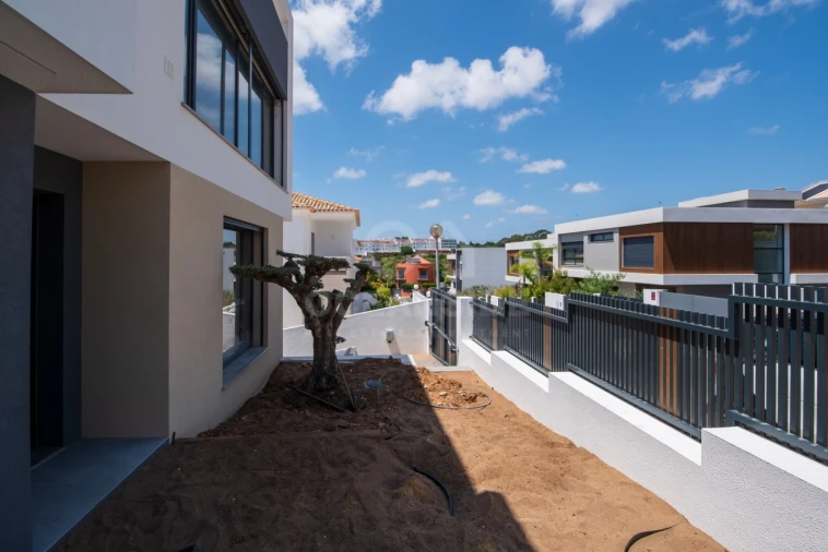 Moradia T4 para Venda em Carcavelos e Parede Foto 39