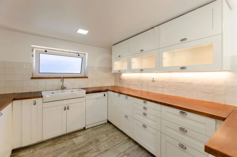 Moradia T4 para Arrendamento em Barcarena Foto 14