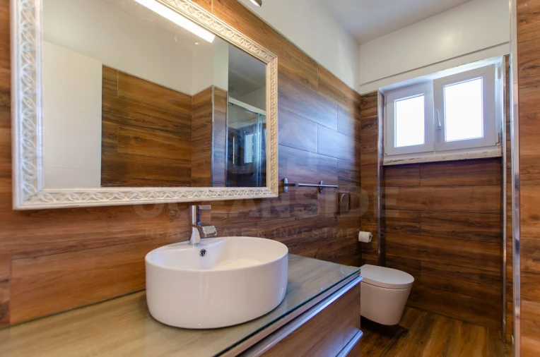 Moradia T4 para Arrendamento em Barcarena Foto 30