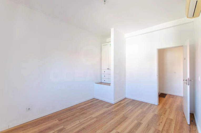 Moradia T4 para Venda em Barcarena Foto 28