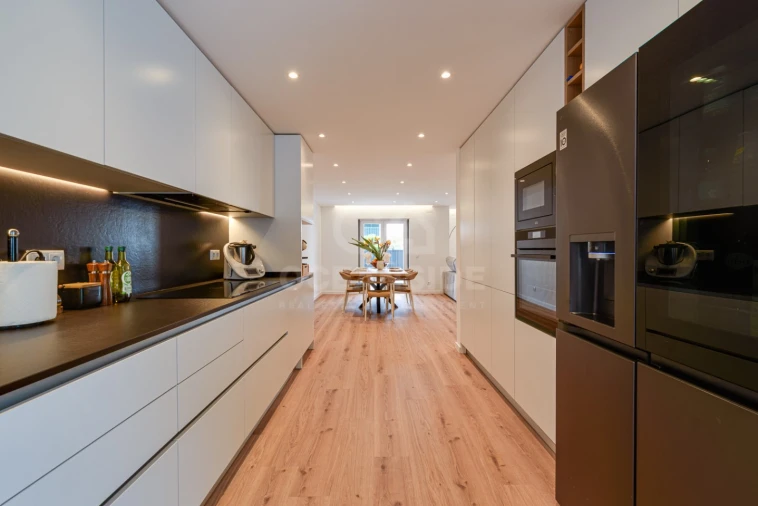 Moradia T4 para Venda em Carcavelos e Parede Foto 14