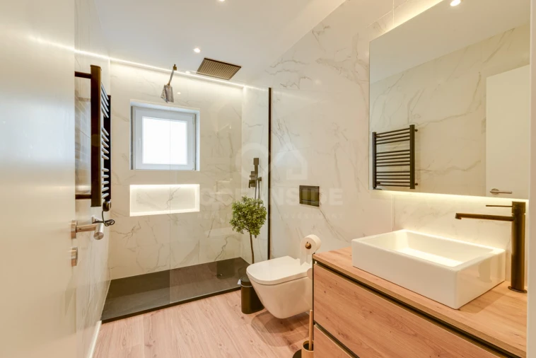 Moradia T4 para Venda em Carcavelos e Parede Foto 20