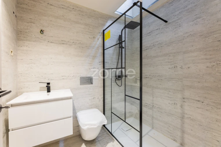 Apartamento T2 para Arrendamento em Braga (São José de São Lázaro e São João do Souto) Foto 8