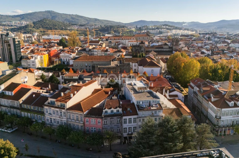 Apartamento T2 para Arrendamento em Braga (São José de São Lázaro e São João do Souto) Foto 30