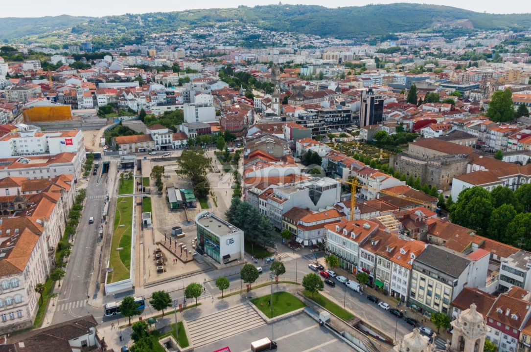 Apartamento T2 para Arrendamento em Braga (São José de São Lázaro e São João do Souto) Foto 28