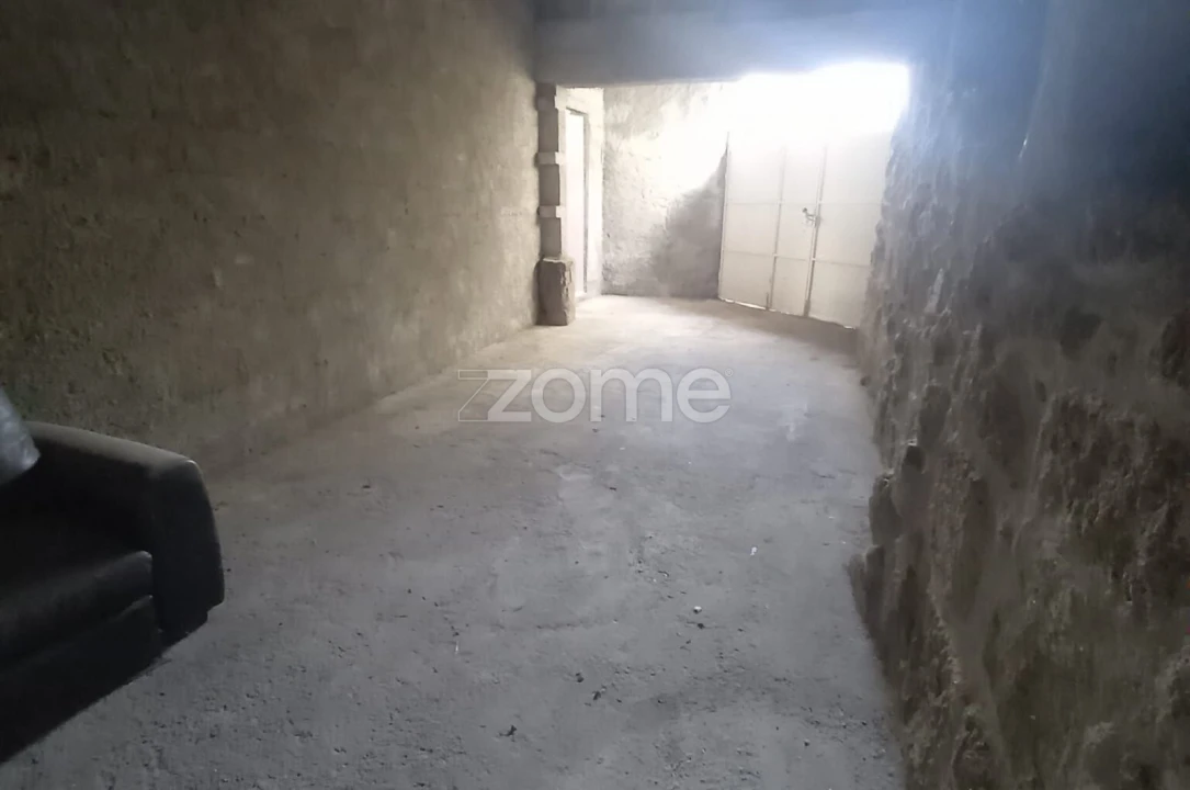 Moradia T4 para Venda em Forno Telheiro Foto 54